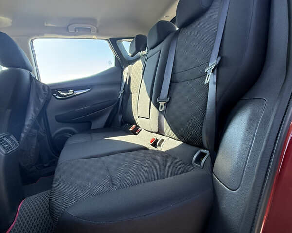 Червоний Ніссан Кашкай, об'ємом двигуна 1.2 л та пробігом 56 тис. км за 15000 $, фото 13 на Automoto.ua