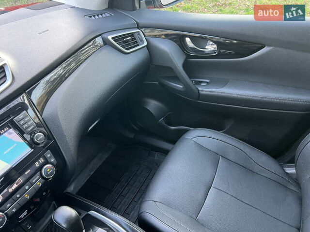 Красный Ниссан Кашкай, объемом двигателя 1.6 л и пробегом 105 тыс. км за 15900 $, фото 37 на Automoto.ua