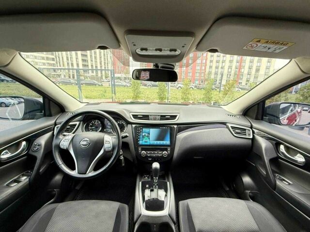 Красный Ниссан Кашкай, объемом двигателя 1.2 л и пробегом 70 тыс. км за 14300 $, фото 14 на Automoto.ua