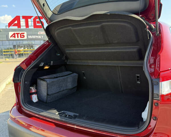 Червоний Ніссан Кашкай, об'ємом двигуна 1.2 л та пробігом 56 тис. км за 15000 $, фото 18 на Automoto.ua