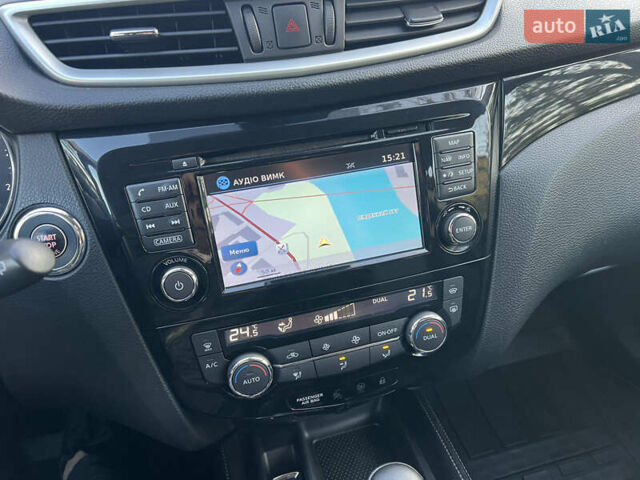 Красный Ниссан Кашкай, объемом двигателя 1.6 л и пробегом 105 тыс. км за 15900 $, фото 44 на Automoto.ua