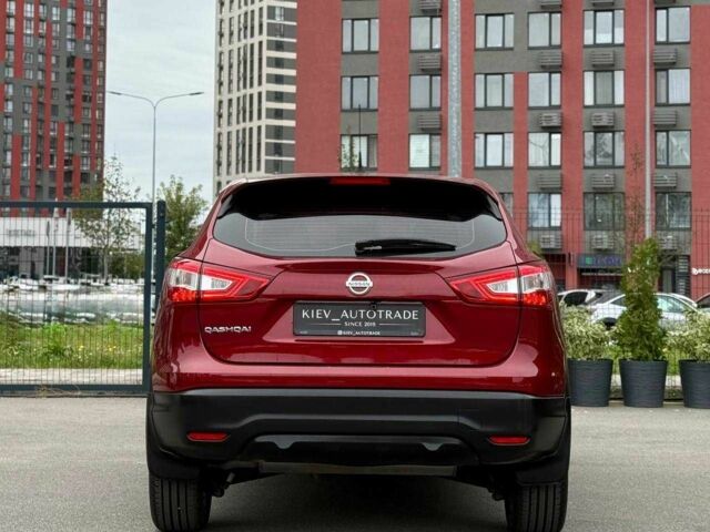 Красный Ниссан Кашкай, объемом двигателя 1.2 л и пробегом 70 тыс. км за 14300 $, фото 1 на Automoto.ua
