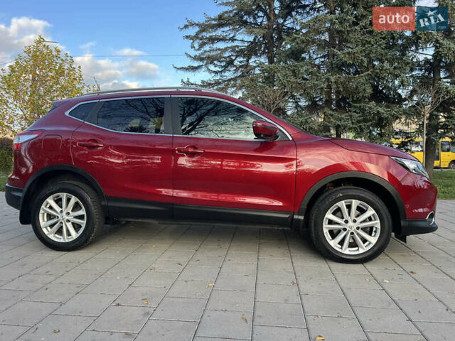 Красный Ниссан Кашкай, объемом двигателя 1.6 л и пробегом 105 тыс. км за 16600 $, фото 30 на Automoto.ua