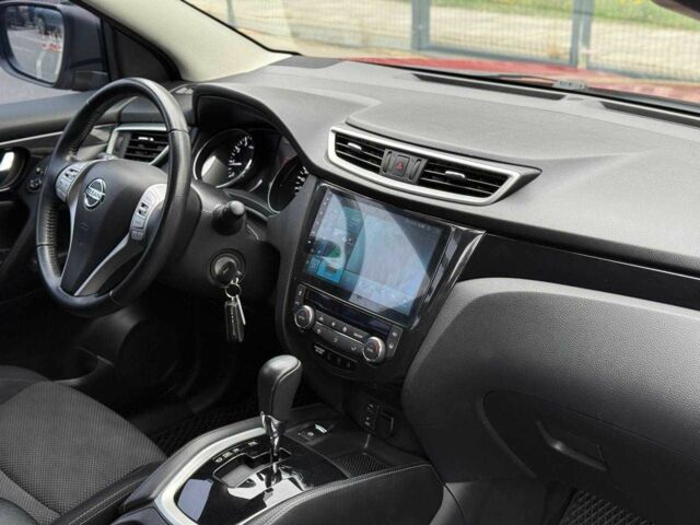 Красный Ниссан Кашкай, объемом двигателя 1.2 л и пробегом 70 тыс. км за 14300 $, фото 16 на Automoto.ua