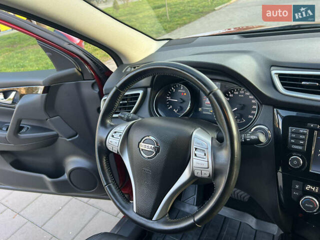 Красный Ниссан Кашкай, объемом двигателя 1.6 л и пробегом 105 тыс. км за 15900 $, фото 36 на Automoto.ua