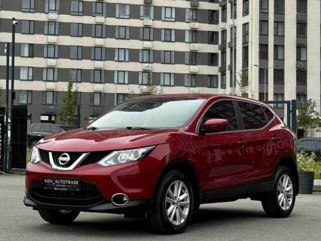 Красный Ниссан Кашкай, объемом двигателя 1.2 л и пробегом 70 тыс. км за 14300 $, фото 6 на Automoto.ua