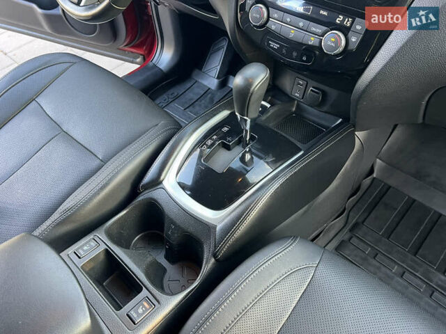 Червоний Ніссан Кашкай, об'ємом двигуна 1.6 л та пробігом 105 тис. км за 16300 $, фото 59 на Automoto.ua