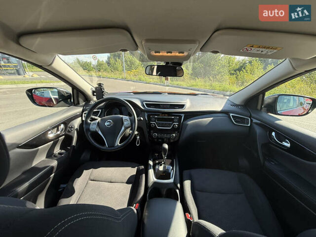 Червоний Ніссан Кашкай, об'ємом двигуна 1.2 л та пробігом 56 тис. км за 15000 $, фото 7 на Automoto.ua
