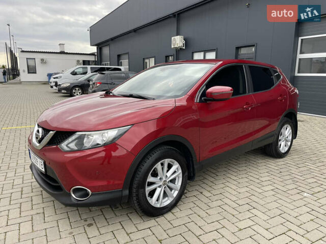 Ниссан Кашкай 2017 в Мукачеве на Automoto.ua Красный Ниссан Кашкай, объемом двигателя 1.6 л и пробегом 133 тыс. км за 14900 $, фото 4 на Automoto.ua