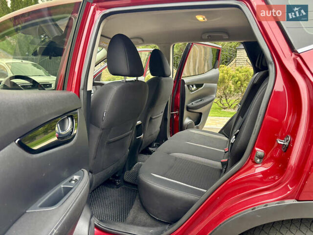 Червоний Ніссан Кашкай, об'ємом двигуна 1.2 л та пробігом 140 тис. км за 12200 $, фото 20 на Automoto.ua
