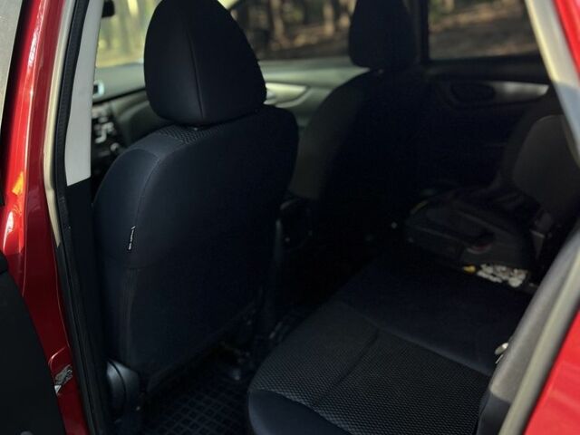 Красный Ниссан Кашкай, объемом двигателя 1.2 л и пробегом 130 тыс. км за 13900 $, фото 16 на Automoto.ua