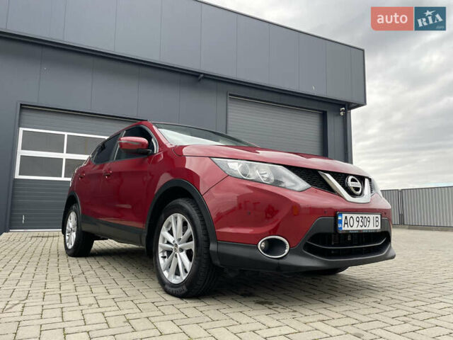 Ниссан Кашкай 2017 в Мукачеве на Automoto.ua Красный Ниссан Кашкай, объемом двигателя 1.6 л и пробегом 133 тыс. км за 14900 $, фото 7 на Automoto.ua