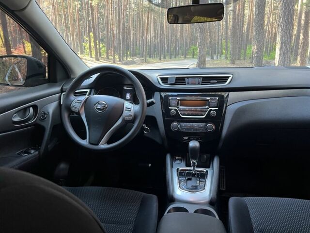 Красный Ниссан Кашкай, объемом двигателя 1.2 л и пробегом 130 тыс. км за 13900 $, фото 18 на Automoto.ua