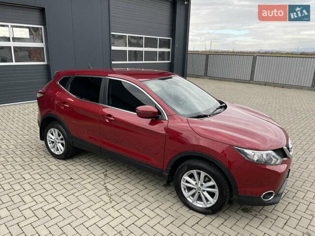 Ниссан Кашкай 2017 в Мукачеве на Automoto.ua Красный Ниссан Кашкай, объемом двигателя 1.6 л и пробегом 133 тыс. км за 14900 $, фото 9 на Automoto.ua