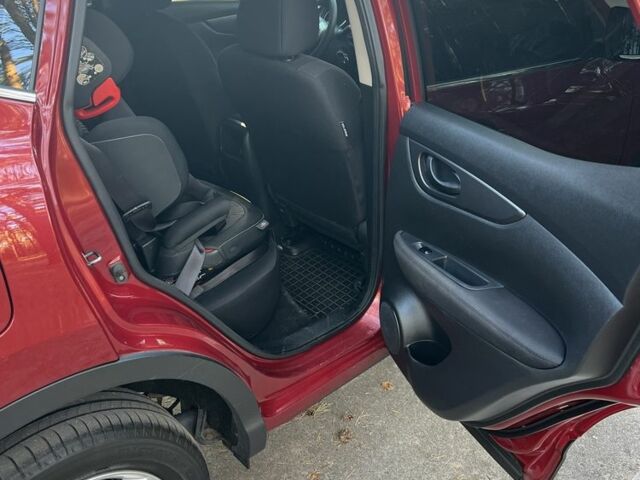 Красный Ниссан Кашкай, объемом двигателя 1.2 л и пробегом 130 тыс. км за 13900 $, фото 14 на Automoto.ua