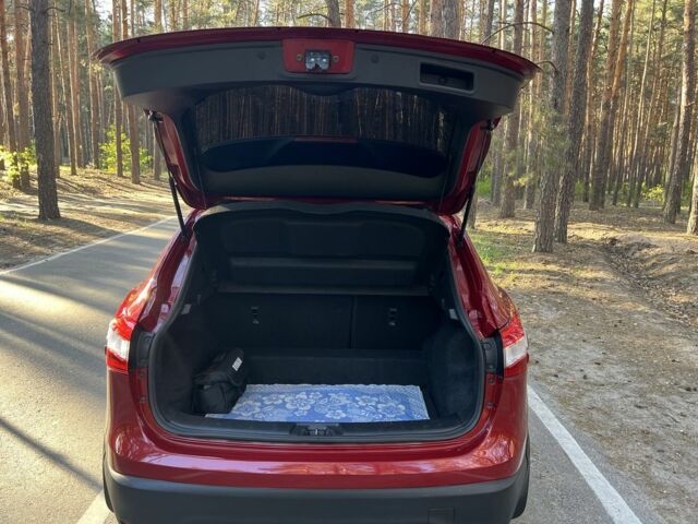 Красный Ниссан Кашкай, объемом двигателя 1.2 л и пробегом 130 тыс. км за 13900 $, фото 17 на Automoto.ua