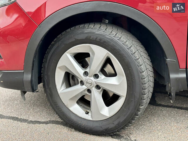 Червоний Ніссан Кашкай, об'ємом двигуна 1.2 л та пробігом 140 тис. км за 12200 $, фото 17 на Automoto.ua