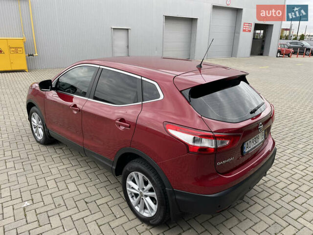 Ниссан Кашкай 2017 в Мукачеве на Automoto.ua Красный Ниссан Кашкай, объемом двигателя 1.6 л и пробегом 133 тыс. км за 14900 $, фото 13 на Automoto.ua