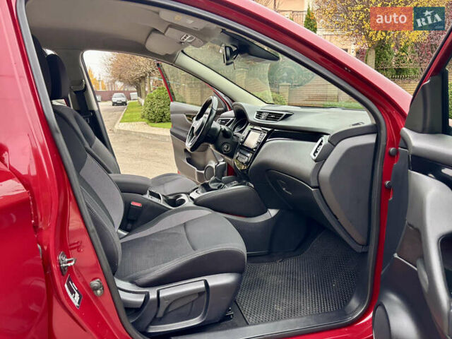 Червоний Ніссан Кашкай, об'ємом двигуна 1.2 л та пробігом 140 тис. км за 12200 $, фото 23 на Automoto.ua