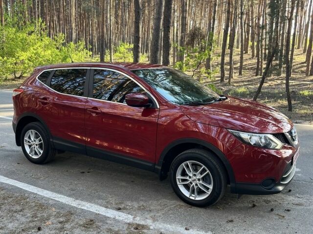 Красный Ниссан Кашкай, объемом двигателя 1.2 л и пробегом 130 тыс. км за 13900 $, фото 5 на Automoto.ua