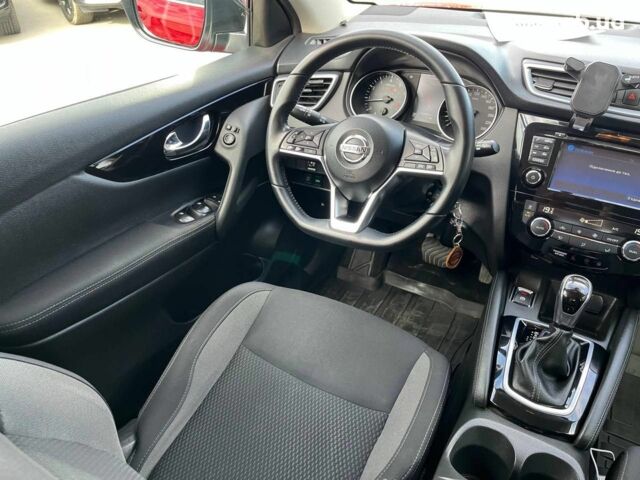 Ніссан Кашкай 2019 у Львові на Automoto.ua Червоний Ніссан Кашкай, об'ємом двигуна 1.2 л та пробігом 101 тис. км за 15990 $, фото 34 на Automoto.ua