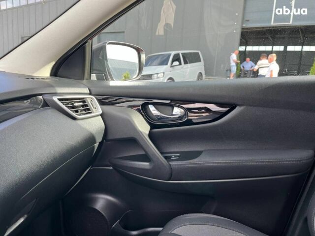 Ніссан Кашкай 2019 у Львові на Automoto.ua Червоний Ніссан Кашкай, об'ємом двигуна 1.2 л та пробігом 101 тис. км за 15990 $, фото 24 на Automoto.ua