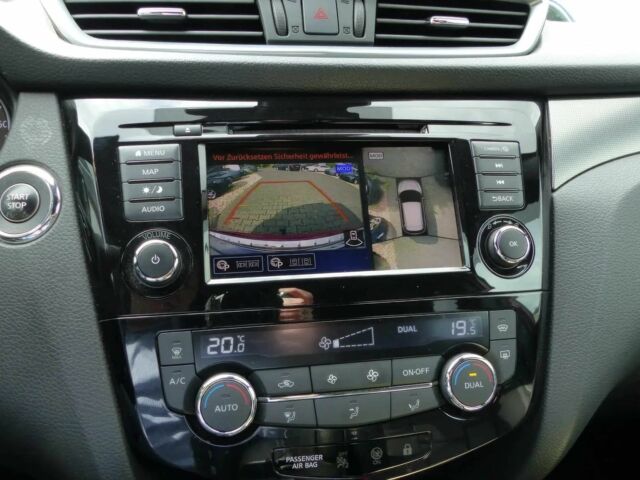 Красный Ниссан Кашкай, объемом двигателя 1.4 л и пробегом 44 тыс. км за 12000 $, фото 8 на Automoto.ua