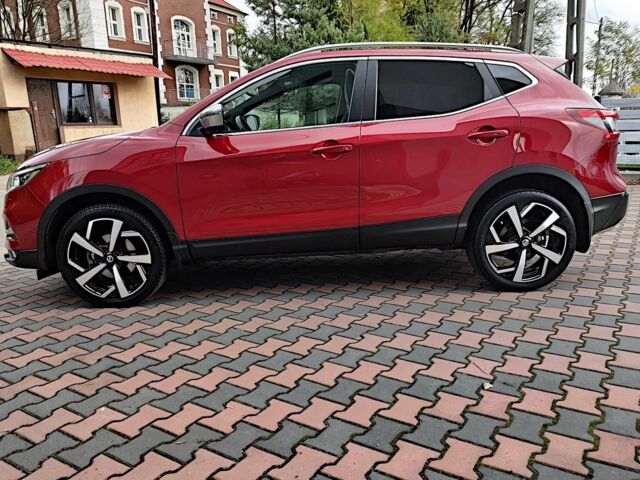 Красный Ниссан Кашкай, объемом двигателя 1.5 л и пробегом 31 тыс. км за 11000 $, фото 3 на Automoto.ua