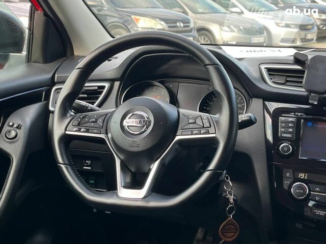 Ніссан Кашкай 2019 у Львові на Automoto.ua Червоний Ніссан Кашкай, об'ємом двигуна 1.2 л та пробігом 101 тис. км за 15990 $, фото 31 на Automoto.ua