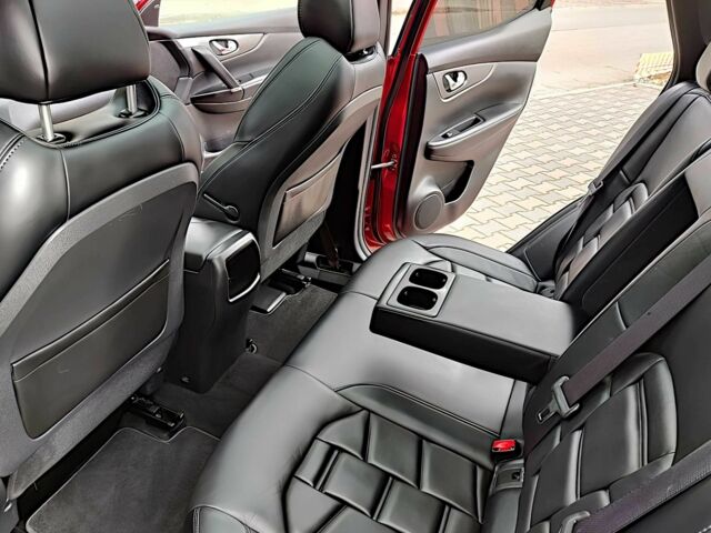 Красный Ниссан Кашкай, объемом двигателя 1.5 л и пробегом 31 тыс. км за 11000 $, фото 12 на Automoto.ua