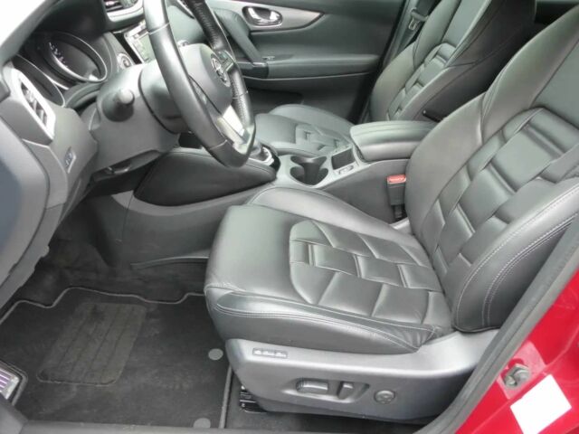 Красный Ниссан Кашкай, объемом двигателя 1.4 л и пробегом 44 тыс. км за 12000 $, фото 6 на Automoto.ua