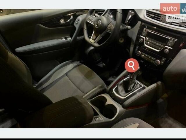 Красный Ниссан Кашкай, объемом двигателя 2 л и пробегом 50 тыс. км за 20900 $, фото 5 на Automoto.ua