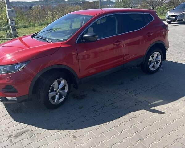 Красный Ниссан Кашкай, объемом двигателя 2 л и пробегом 50 тыс. км за 20900 $, фото 3 на Automoto.ua