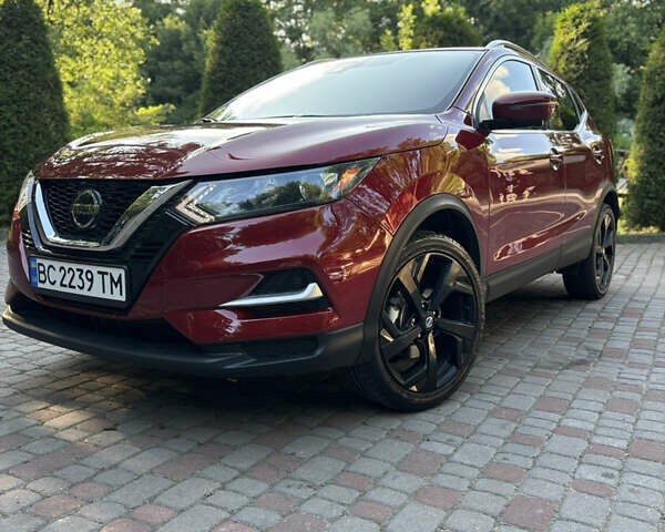 Красный Ниссан Кашкай, объемом двигателя 2 л и пробегом 54 тыс. км за 17800 $, фото 2 на Automoto.ua