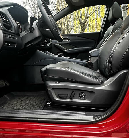 Красный Ниссан Кашкай, объемом двигателя 1.33 л и пробегом 42 тыс. км за 27100 $, фото 23 на Automoto.ua