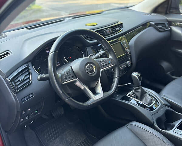 Красный Ниссан Кашкай, объемом двигателя 2 л и пробегом 54 тыс. км за 17800 $, фото 44 на Automoto.ua