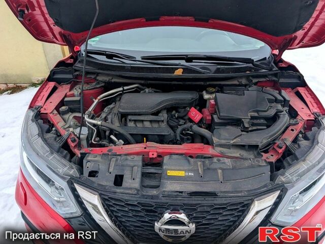 Красный Ниссан Кашкай, объемом двигателя 2 л и пробегом 89 тыс. км за 18000 $, фото 5 на Automoto.ua