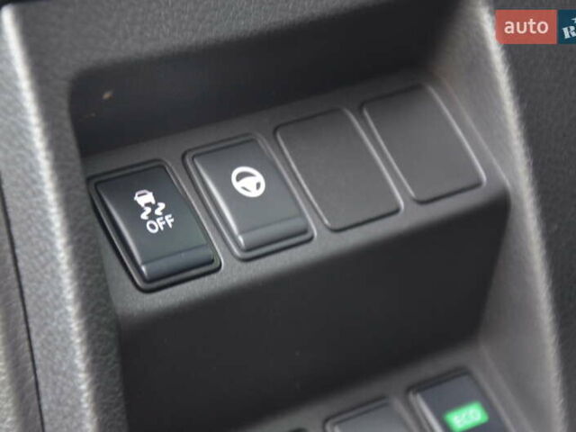 Червоний Ніссан Кашкай, об'ємом двигуна 2 л та пробігом 54 тис. км за 17999 $, фото 42 на Automoto.ua