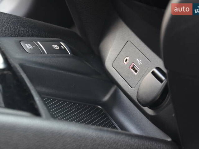 Червоний Ніссан Кашкай, об'ємом двигуна 2 л та пробігом 54 тис. км за 17999 $, фото 67 на Automoto.ua