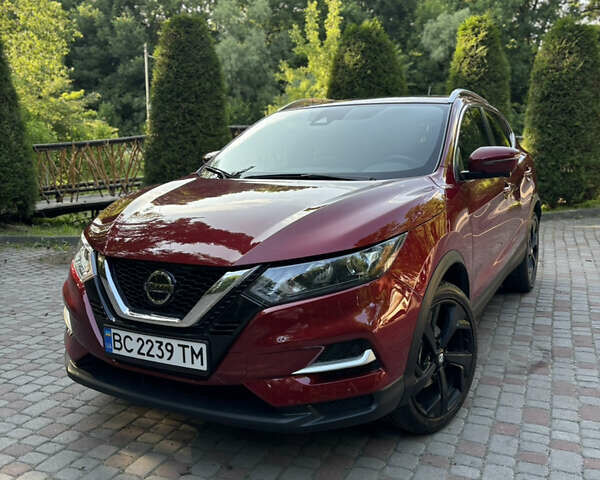 Красный Ниссан Кашкай, объемом двигателя 2 л и пробегом 54 тыс. км за 17800 $, фото 4 на Automoto.ua