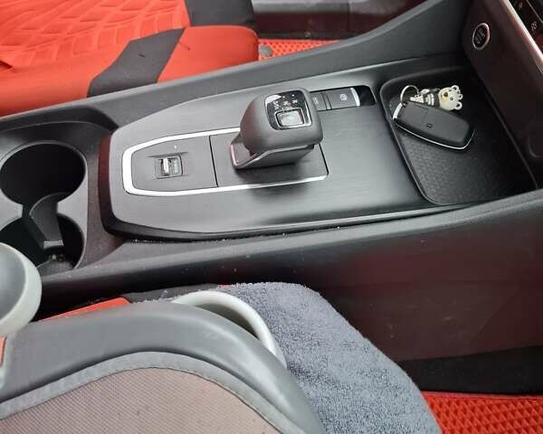 Красный Ниссан Кашкай, объемом двигателя 1.33 л и пробегом 34 тыс. км за 29495 $, фото 41 на Automoto.ua