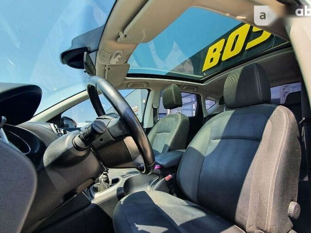 Ниссан Кашкай, объемом двигателя 1.6 л и пробегом 256 тыс. км за 11500 $, фото 10 на Automoto.ua