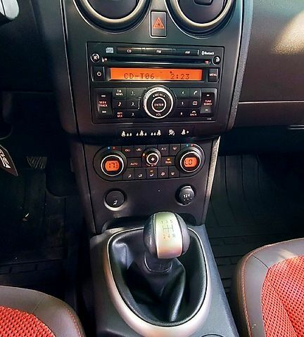Ниссан Кашкай, объемом двигателя 1.6 л и пробегом 213 тыс. км за 8600 $, фото 4 на Automoto.ua
