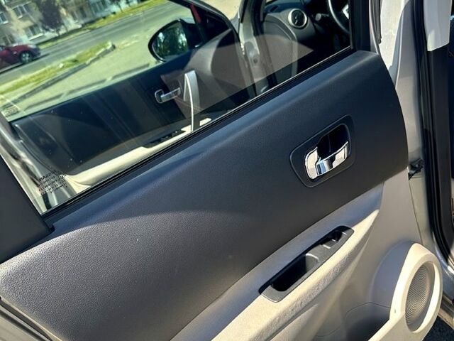 Ниссан Кашкай, объемом двигателя 16 л и пробегом 224 тыс. км за 10500 $, фото 5 на Automoto.ua