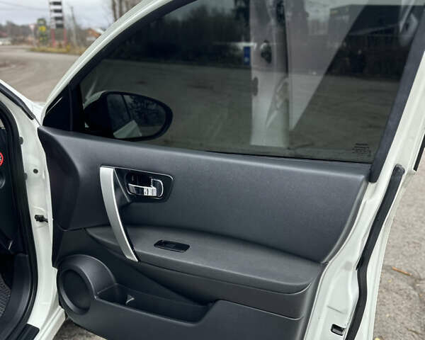 Ниссан Кашкай, объемом двигателя 1.5 л и пробегом 232 тыс. км за 9500 $, фото 25 на Automoto.ua