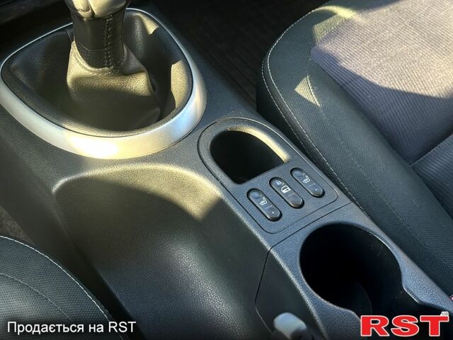 Ниссан Кашкай, объемом двигателя 1.6 л и пробегом 224 тыс. км за 9500 $, фото 11 на Automoto.ua