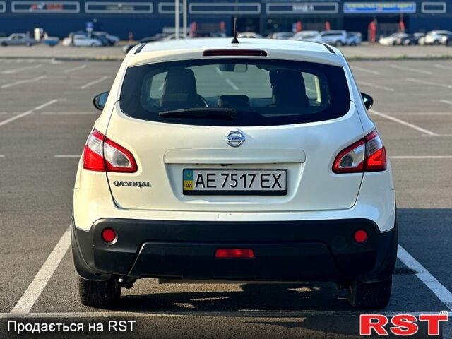 Ниссан Кашкай, объемом двигателя 1.6 л и пробегом 224 тыс. км за 9500 $, фото 4 на Automoto.ua