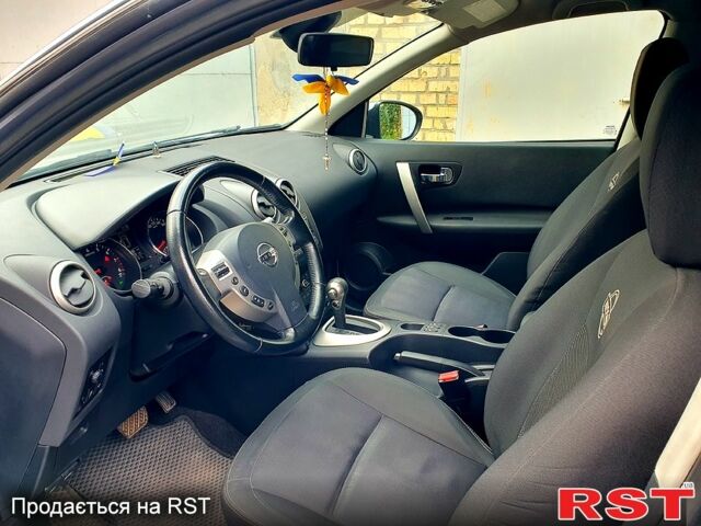 Ниссан Кашкай, объемом двигателя 1.6 л и пробегом 103 тыс. км за 12900 $, фото 3 на Automoto.ua