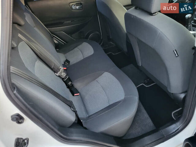 Ниссан Кашкай, объемом двигателя 1.6 л и пробегом 245 тыс. км за 9300 $, фото 5 на Automoto.ua