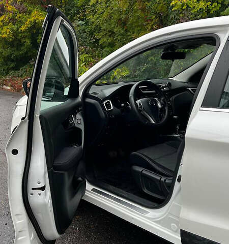 Ниссан Кашкай, объемом двигателя 0 л и пробегом 46 тыс. км за 18000 $, фото 7 на Automoto.ua